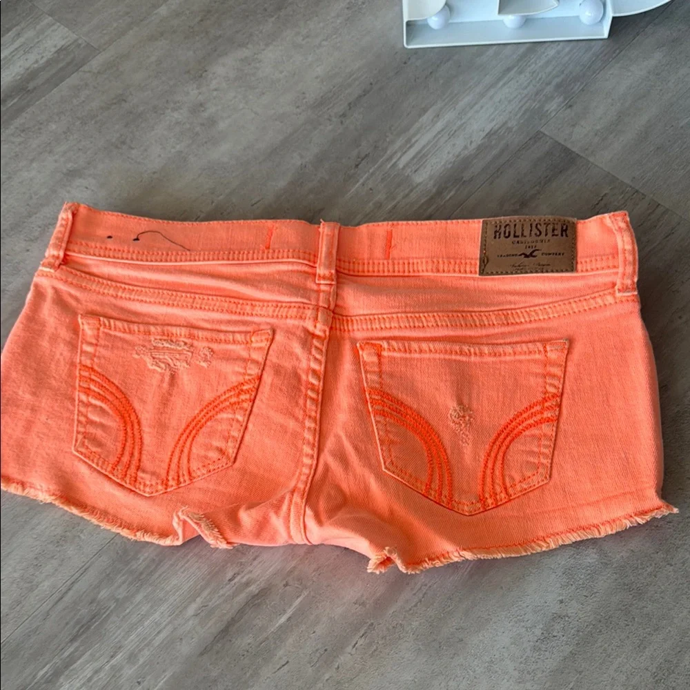 Hollistee Orange and Blue Shorts Bundle - Picture 6 of 8